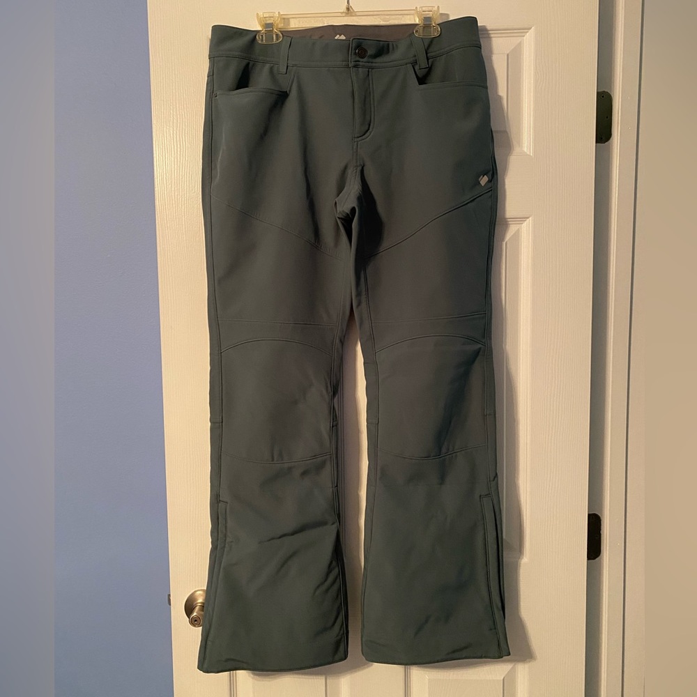 Womens Obermeyer snow pants size 12.
